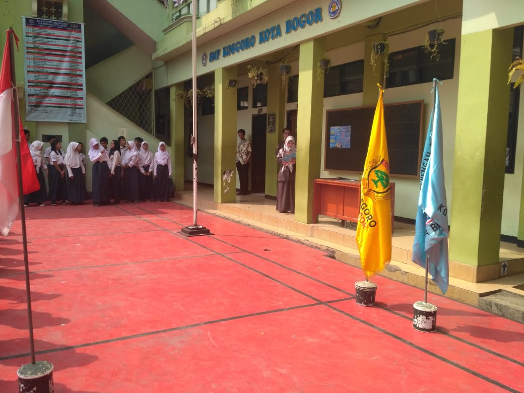 Pelantikan kepengurusan osis masa bakti 20192020 SMP