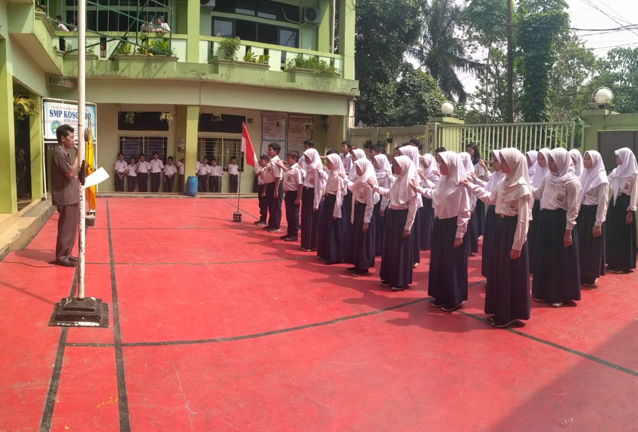 Pelantikan kepengurusan osis masa bakti 20192020 SMP